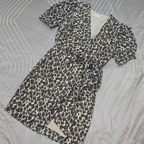 Heartloom Dresses & Skirts - Heartloom Animal Print Mini Dress